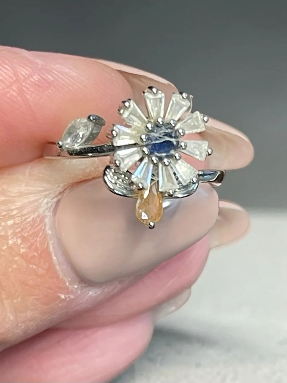 Fidget Spinner Daisy Ring Silver Tone Adjustable Floral Statement Ring